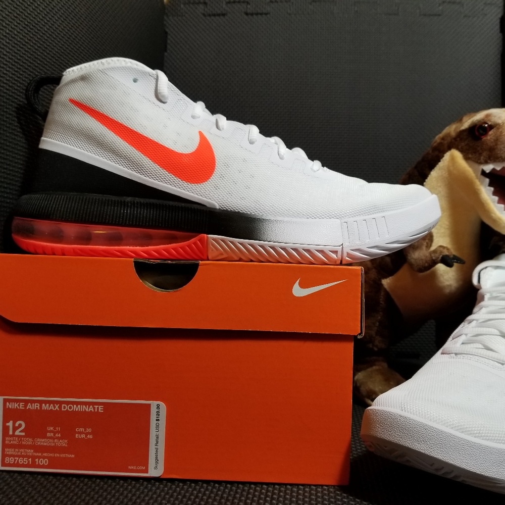 NEW Nike Air Max Dominate